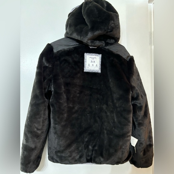 Abercrombie Kids Light Puffer Hooded Jacket. Fully Lined Size 15/16. - Picture 10 of 13